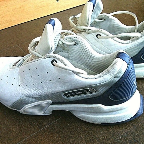 Reebok Classic Woman's Size 6 White Athletic Running Shoes Sneakers Low Top Walk - Picture 4 of 16